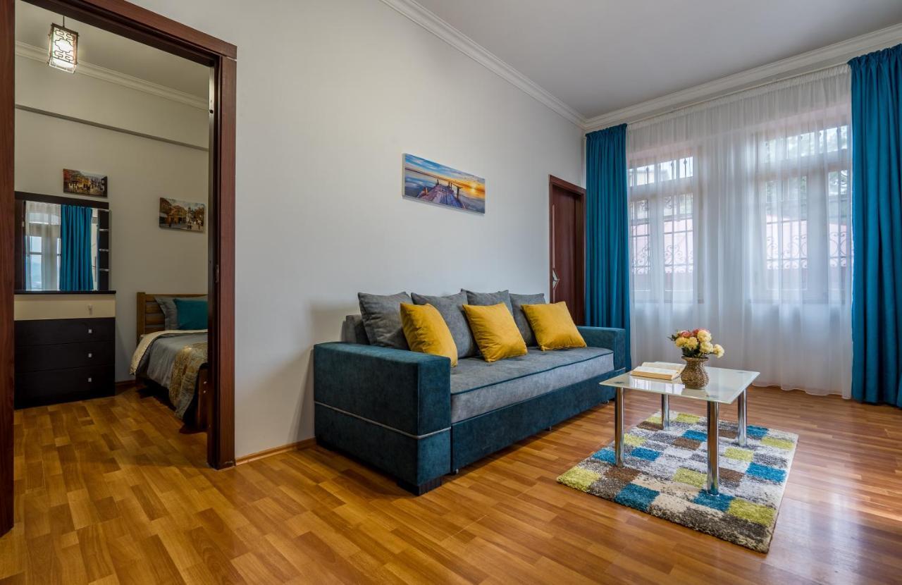 Golden View Apartment ティビリシ エクステリア 写真