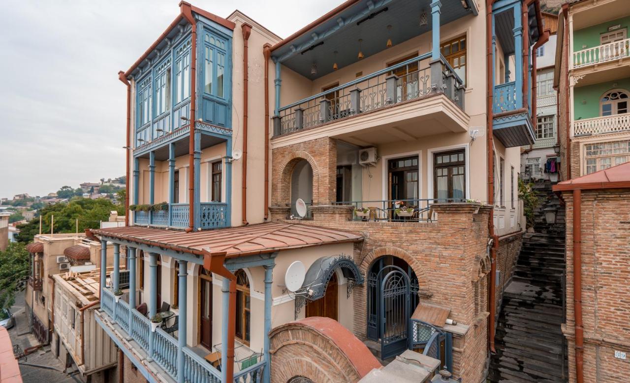 Golden View Apartment ティビリシ エクステリア 写真
