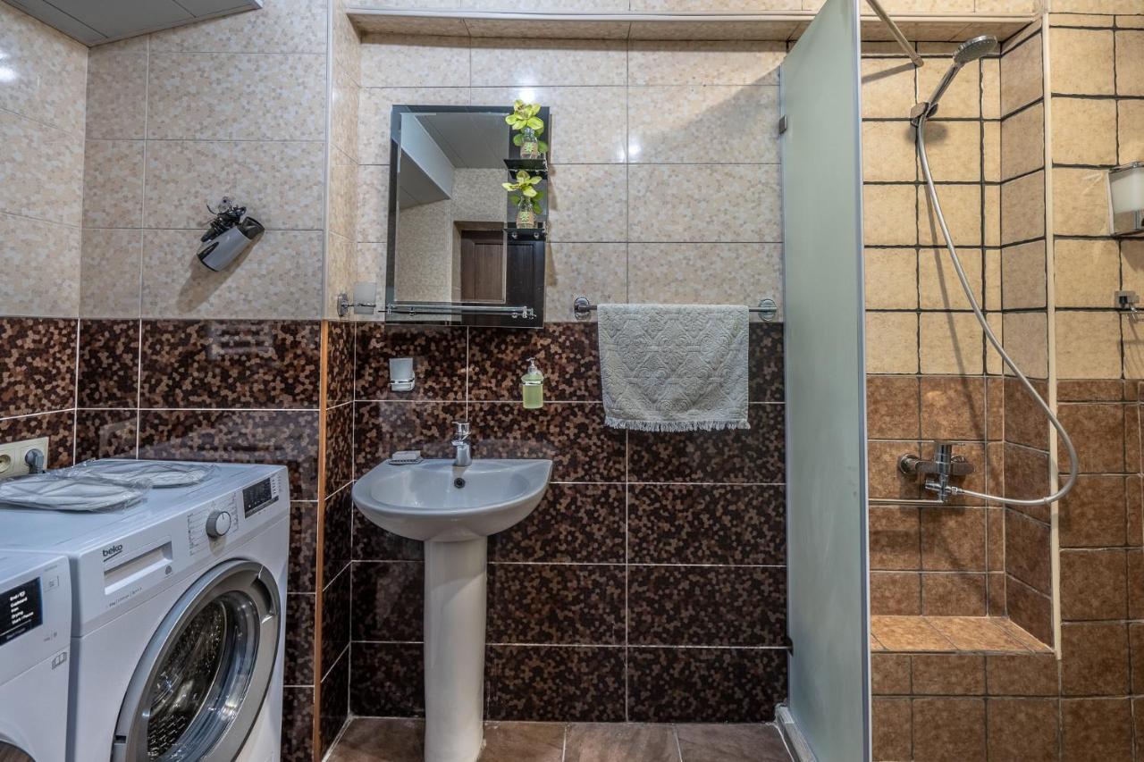 Golden View Apartment ティビリシ エクステリア 写真
